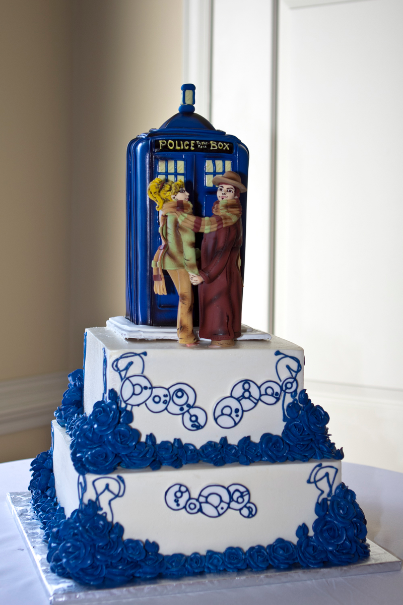 Illustration for article titled My Big Geeky Gallifreyan Wedding